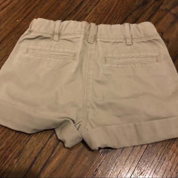 Crewcuts size 6 khaki shorts 🐘 - Picture 3 of 3
